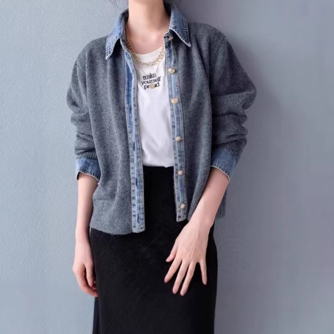 New Heavy-Duty Denim Patchwork Faux Two-Piece Sweater 2025 Autumn/Winter Polo Collar Long-Sleeve Warm Fashion Knit Cardigan New Heavy-Duty Denim Patchwork Faux Two-Piece Sweater 2025 Autumn/Winter Polo Collar Long-Sleeve Warm Fashion Knit Cardigan