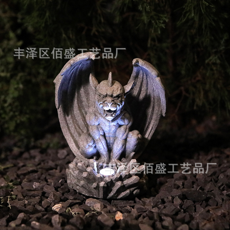 Jardín transfronterizo de comestibles jardín ornamentos de resina monstruos demonios estatuas lámparas decorativas creativas de jardinería de animales ornamentos