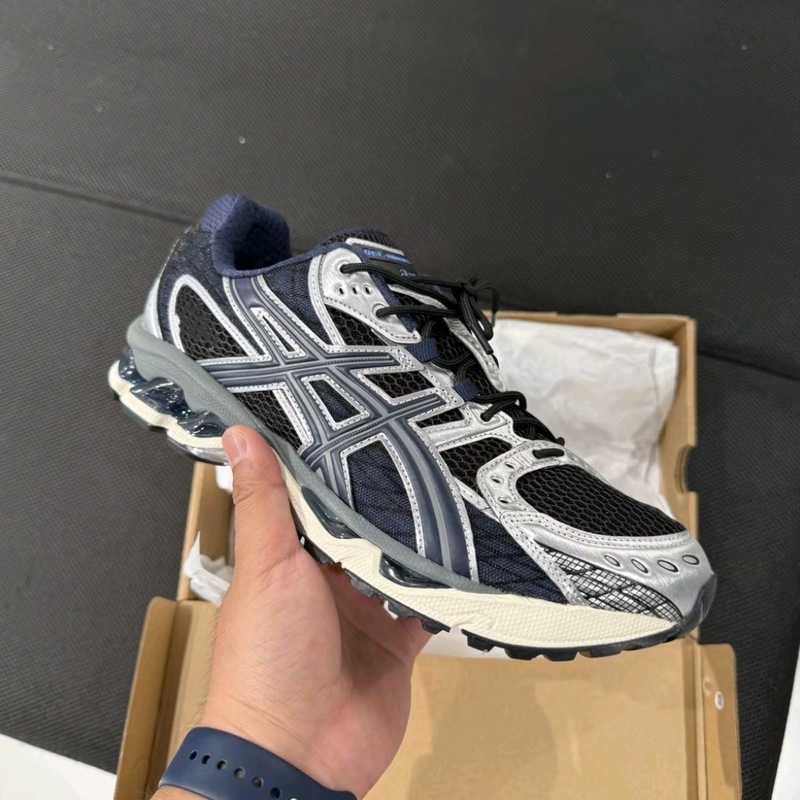 ランニングシューズ GEL-Nimbus10.1 オリジナルデザインのトレンディなスプライシングローカットシューズ 男女兼用 カップル向け 通気性テクノロジー|undefined