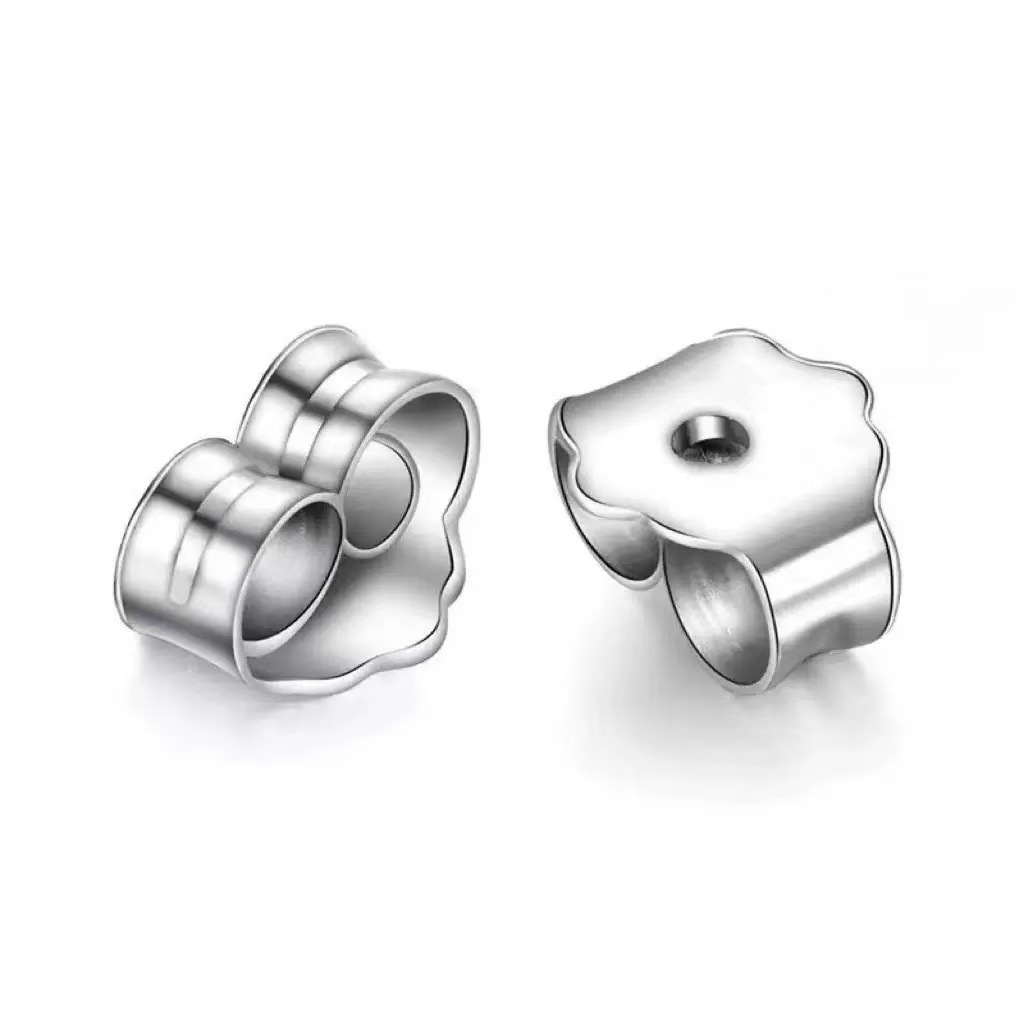 Exquisite Minimalist Men’s Clip-on Earrings For Non-pierced Ears. Perfect For Daily & Commute Wear. Hypoallergenic, Tarnish-resistant & Durable, Gent_voghion.com