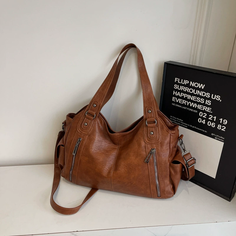 (Cross-border trading), retro capacious handheld one-shoulder bag, genuine leather
