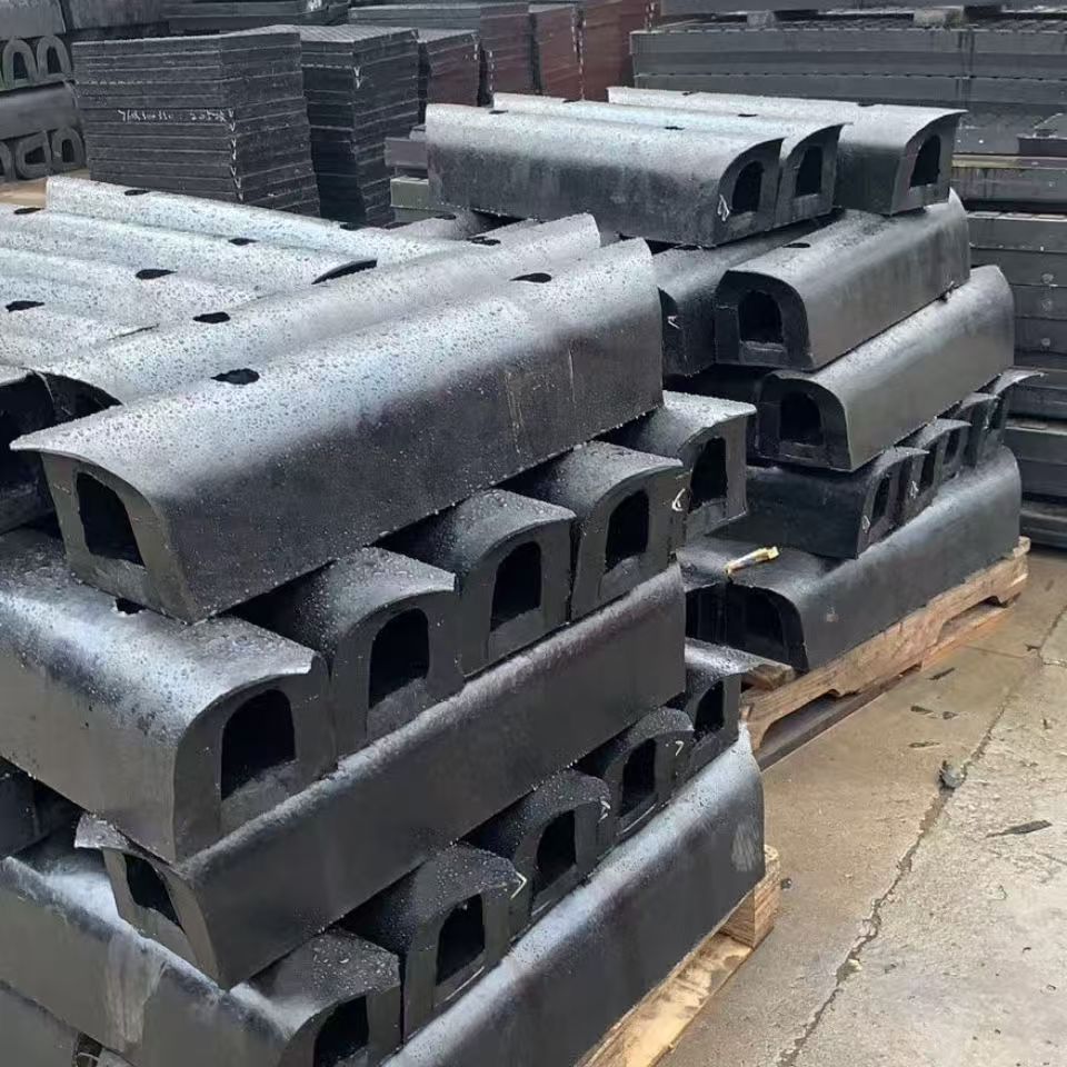 厂家直供橡胶大护舷防撞耐磨船用配件150*200.200*200.100*150