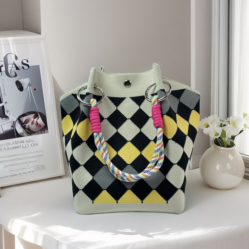 Nicho de diseño blanco y negro jersey jersey bolso de mano casual versátil gran capacidad bolso de mochila fábrica directa