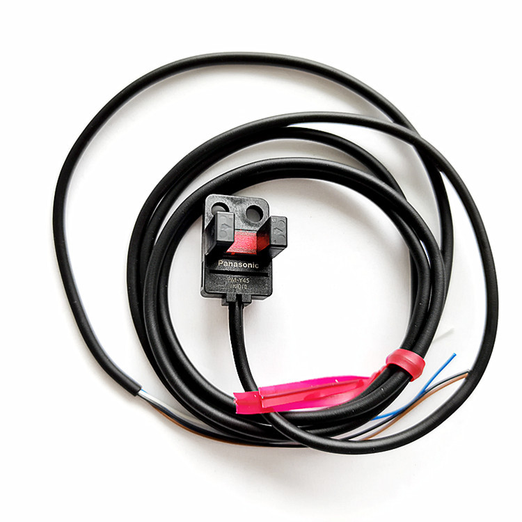 Panasonic U-shaped photoelectric sensor PM-L25/PM-L25-P micro photoelectric switch PNP signal line length 1 meter