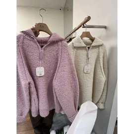 时尚休闲套装;女式T恤;半身裙