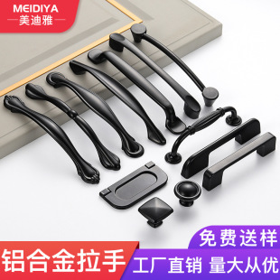 �����š���ʽ�������T���ֳ�����ֺ��s��ɫ�X�Ͻ�Ь���T����