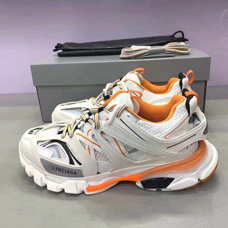 Original Label Original Box Paris Third Generation Track3.0 Dad Shoes for Men and Women, Trendy Ins-Style Shoes, Versatile Couple Shoes, Height-Increasing Shoes Original Label Original Box Paris Third Generation Track3.0 Dad Shoes for Men and Women, Trendy Ins-Style Shoes, Versatile Couple Shoes, Height-Increasing Shoes