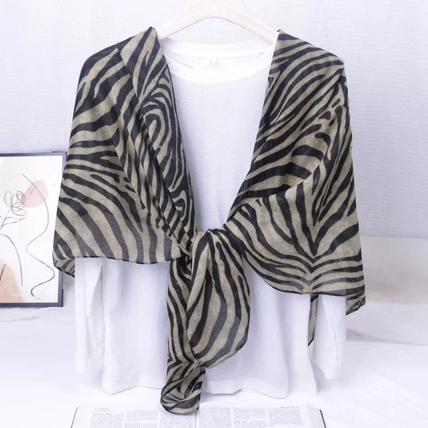 High-Quality Old Money Style Zebra Print Silk Scarf for Women, Summer Versatile Sun Protection Shawl, High-End Luxury Scarf