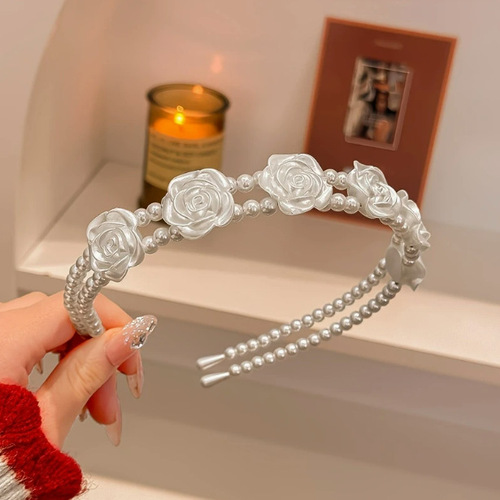 Eurasian imitation pearl hair clip, French retro hair pin, summer high-end feeling hair tie for women, new style, extremely beautiful face-washing hair accessory