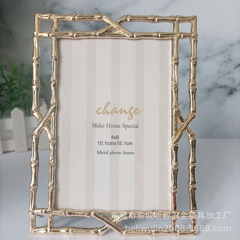 New fashion light gold bamboo metal photo frame, modern simple photo frame table, gift photo frame. Graduation New fashion light gold bamboo metal photo frame, modern simple photo frame table, gift photo frame. Graduation