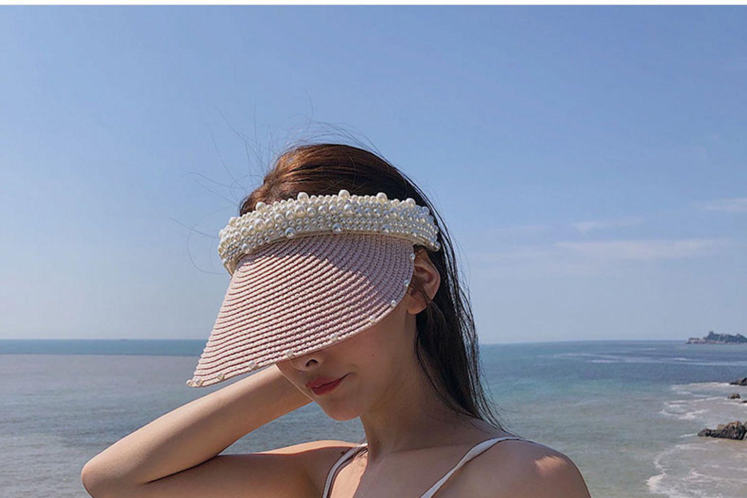 Women's Simple Style Classic Style Color Block Pearl Wide Eaves Sun Hat display picture 1