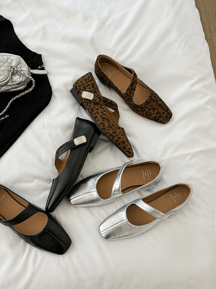 CHIKO Delaney Square Toe Block Heels Mary Jane Shoes