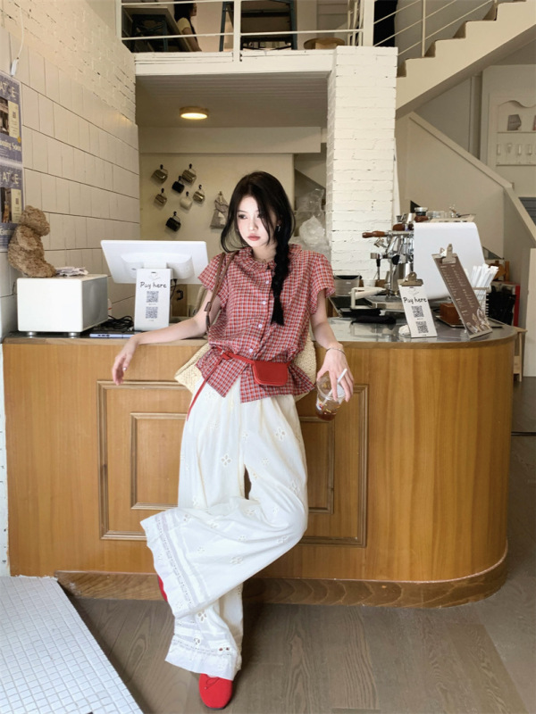 赤いチェック柄半袖シャツベビードールカラートップ婦人服夏シックな中空カジュアルパンツストレートパンツ 2 点セット|undefined
