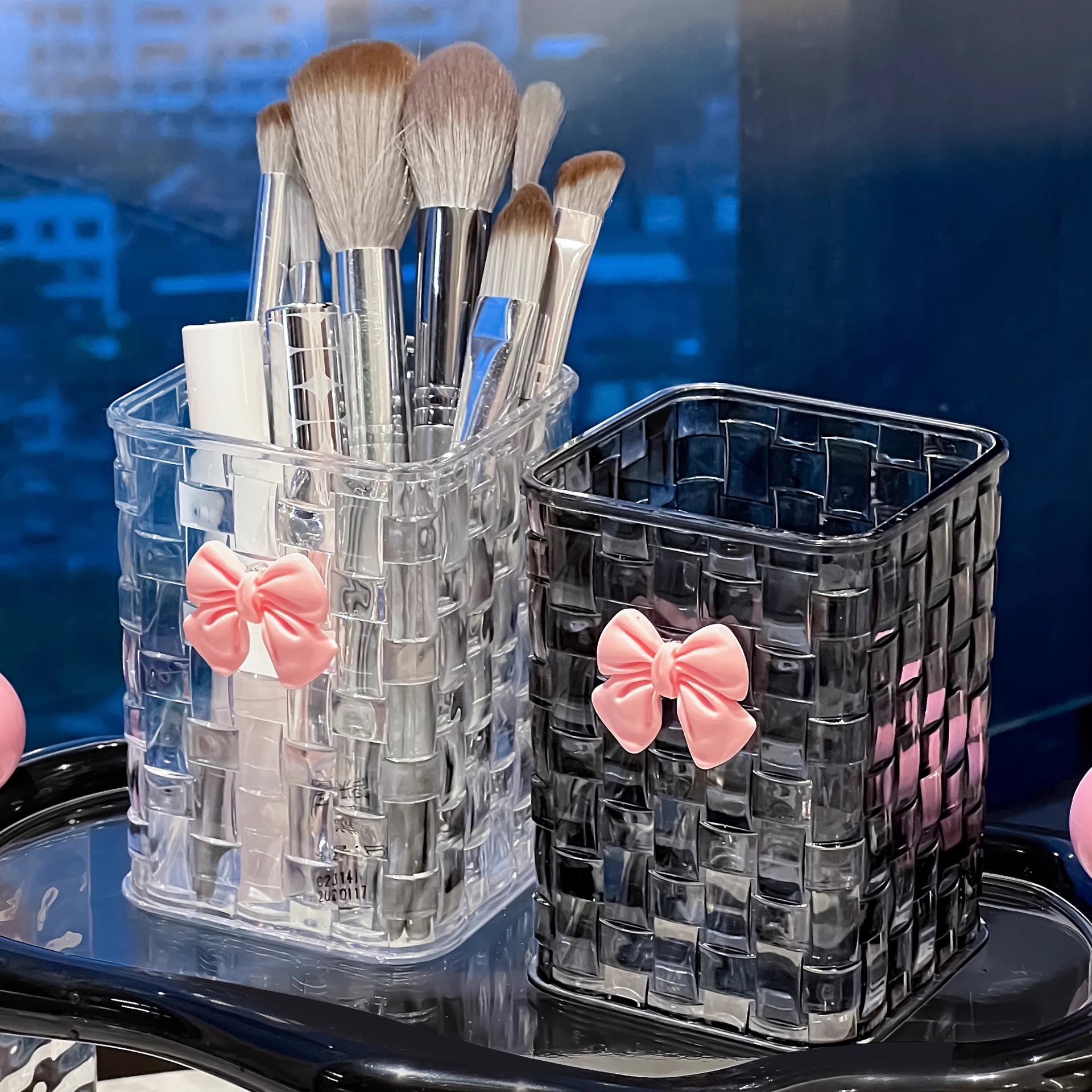 Mesa de escritorio escritorio estante de papelería dormitorio de estudiantes con caja transparente en la mesa artefacto de escritorio almacenamiento de bolígrafo