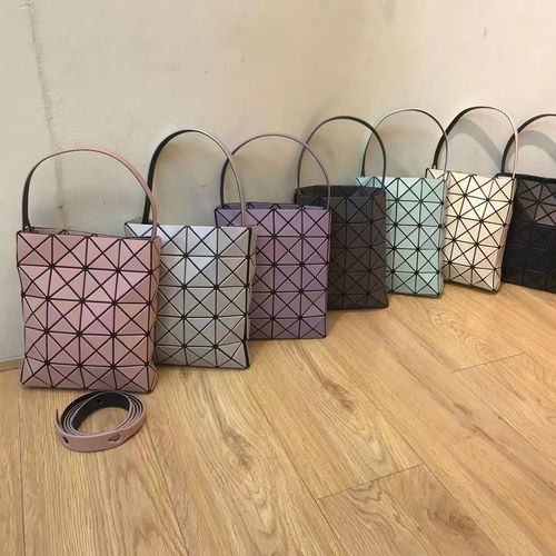 2024 Japanese small square box geometric diamond bag new shoulder crossbody bag mobile phone handbag fashion mini bag