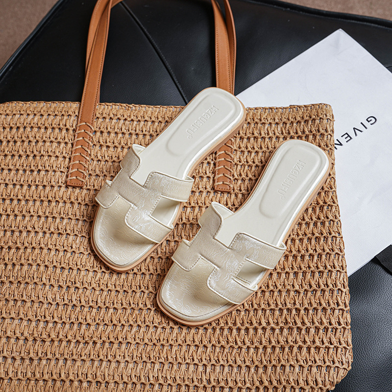 Women's Outdoor Slippers 2026 New Summer Fashion Versatile Flat Slide Sandals Beach Travel Sandals National Trend Style Women's Outdoor Slippers 2026 New Summer Fashion Versatile Flat Slide Sandals Beach Travel Sandals National Trend Style