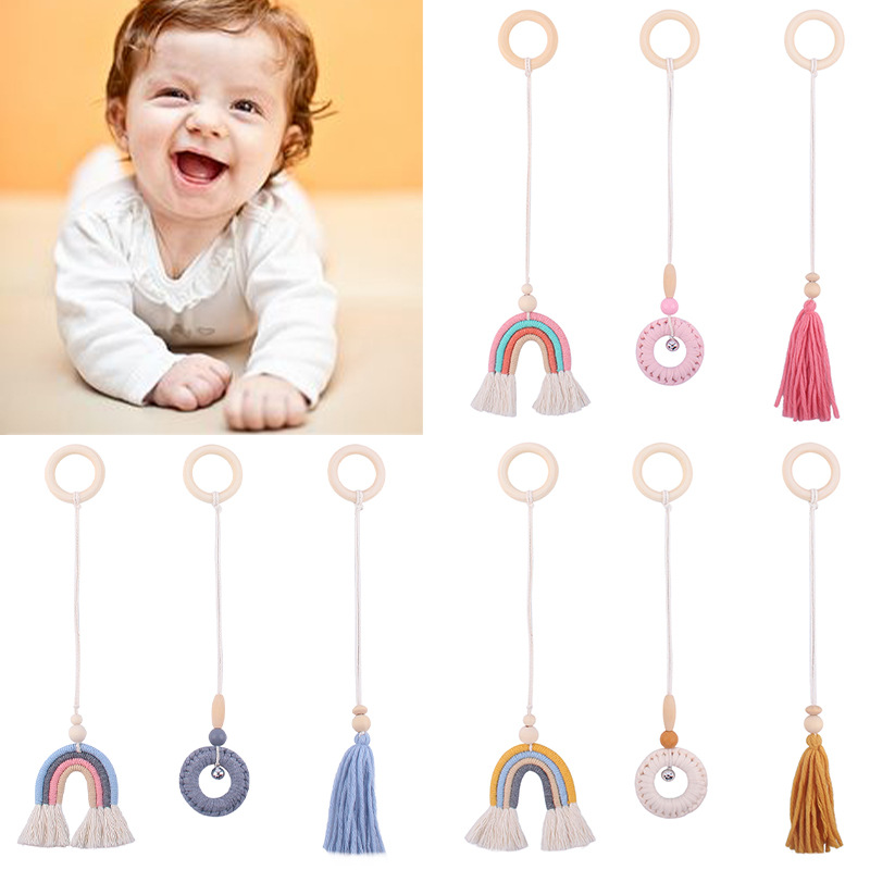 Suministros para bebés de dibujos animados Arco Iris colgante de tres piezas de los niños de educación temprana hecha a mano tejida sonajero juguete Decoración