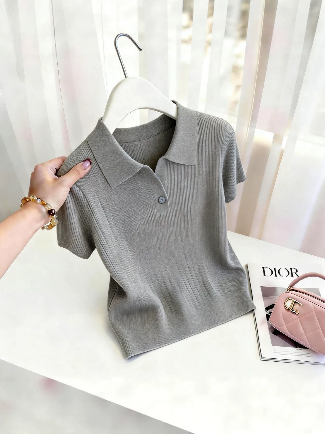 Áo thun nữ cổ Polo tay ngắn chất liệu sợi mát mặc ngoài — trắng