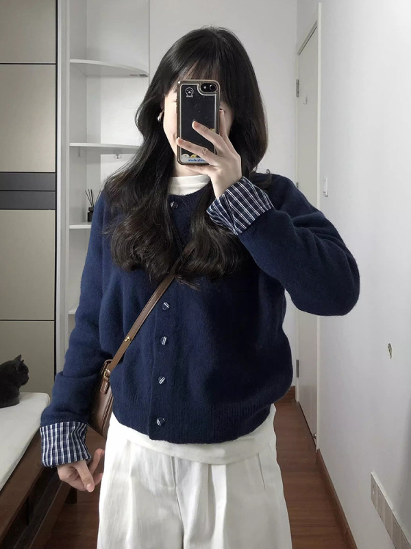 假两件藏蓝色针织开衫毛衣女春秋季新款韩系慵懒风松弛感短款上衣|undefined