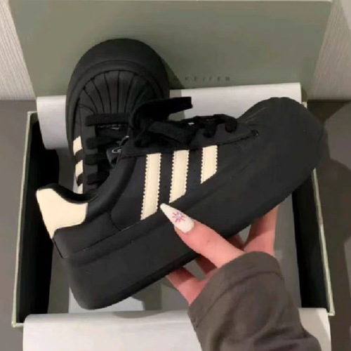 Shell head skate shoes, women's lace thick sole black and white panda new spring and autumn big-head casual doll shoes, 2026 high-face value