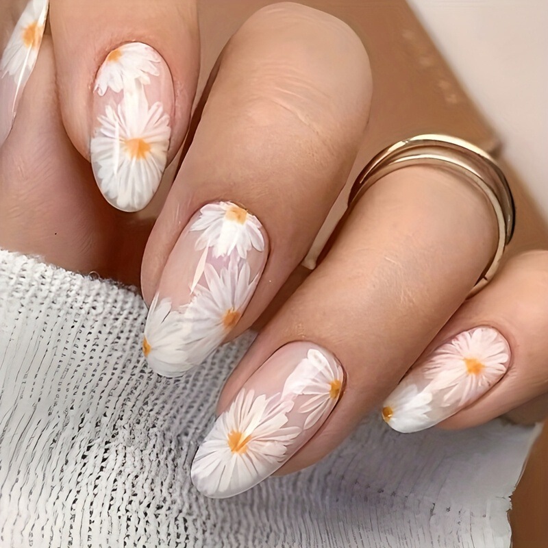 Summer Daisy Flower Press-On Nails with Daisy Pattern and Gradient Effect Design Inspire Fashion Temperament