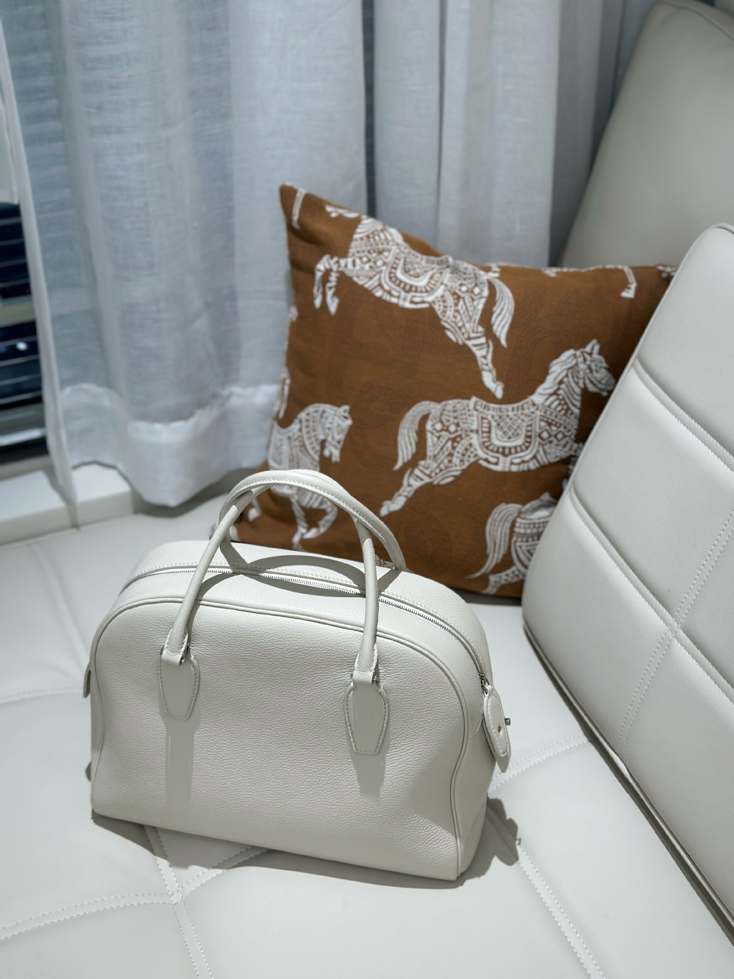 ボーリング大容量レトロボストンバッグ女性のトップ層は鹿牛革の高級感に似せてブリーフケースを手に入れます。