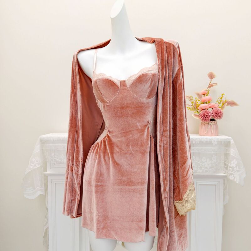 Yue Li Sexy Nightgown Two-Piece Set Autumn and Winter New Velvet Plain High-End Suspender Dress Can Be Paired with a Jacket