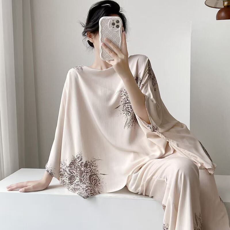 New double-pocket batwing-sleeve pajama set for women, featuring a retro Chinese style, loose fit, and suitable for both indoor and outdoor wear in spring and autumn New double-pocket batwing-sleeve pajama set for women, featuring a retro Chinese style, loose fit, and suitable for both indoor and outdoor wear in spring and autumn