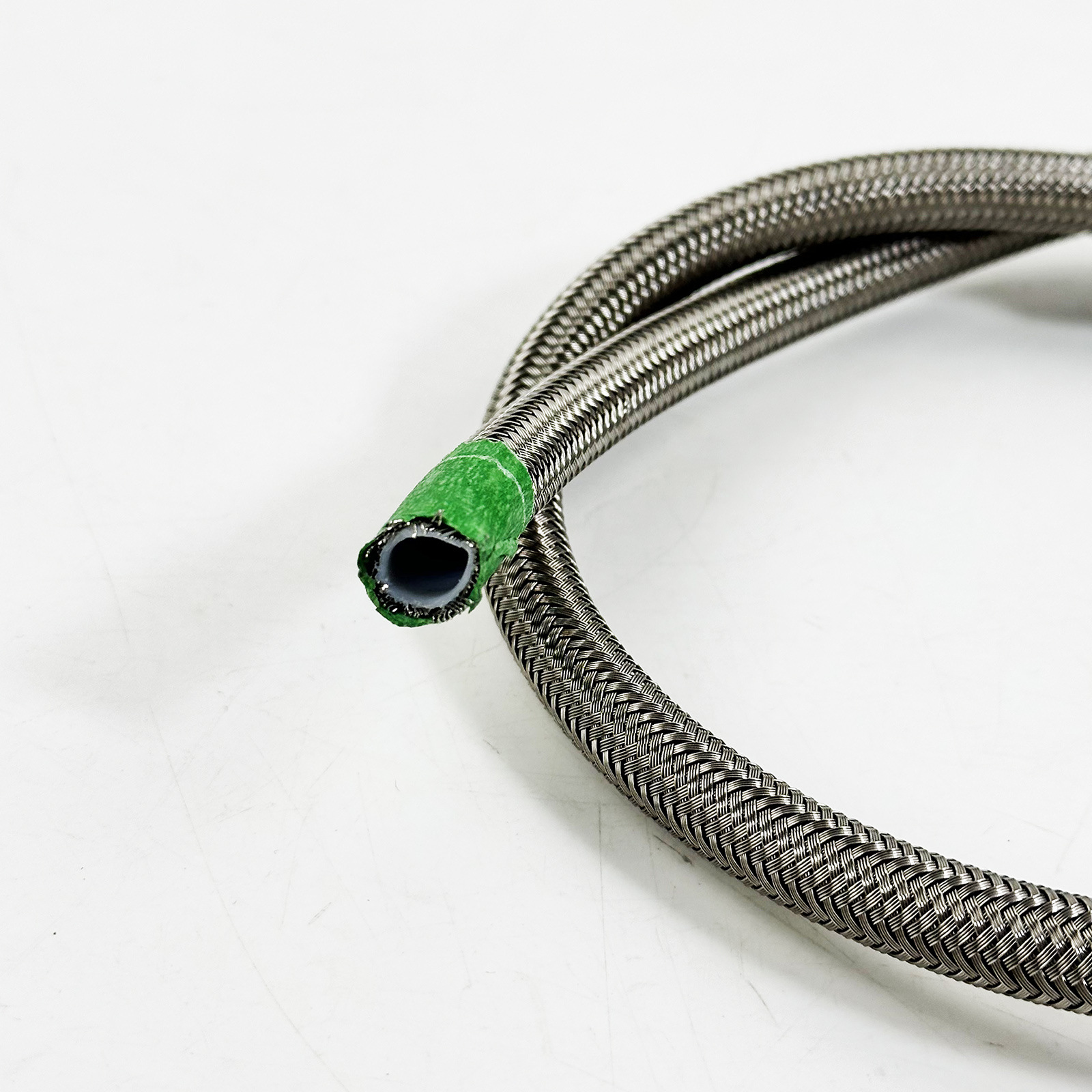 Engine Oil Pipe 30– 500cm An4Ptfe Silver Stainless Steel Braided Oil Pipe with High Temperature Resistance