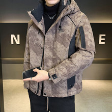 冲锋羽绒服男冬季2025新款加厚潮牌户外防寒拼接时尚连帽外套