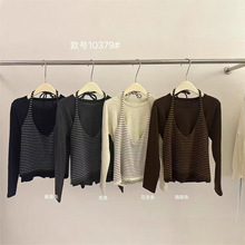 十三行2025秋装新款拼接两套件长袖针织衫女小众别致条纹挂脖上衣