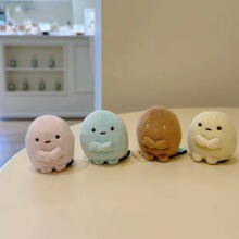 日系可爱四色圆子角落生物公仔毛绒玩偶炸虾沙包小草迷你摆件手玉