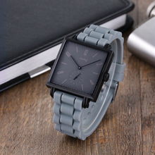百搭手表潮流方形表休闲运动男表炫酷皮带男士表防水石英表腕表
