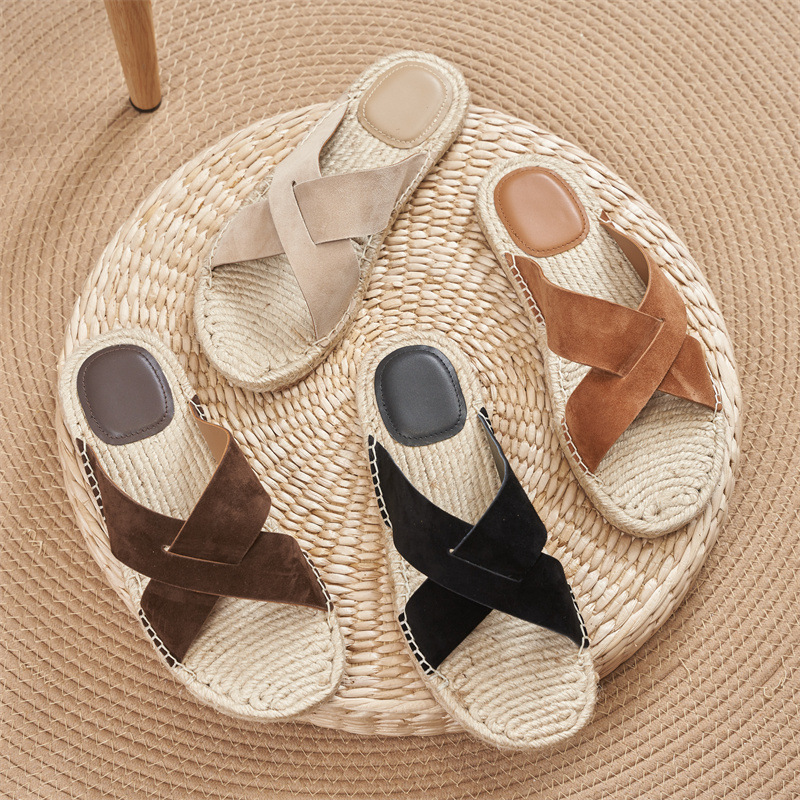 Casual Slippers, Genuine Leather, New Summer Style, Flat-Soled Straw Rope Sole, Outdoor Breathable Men's Slip-On Sandals, Fisherman's Shoes Casual Slippers, Genuine Leather, New Summer Style, Flat-Soled Straw Rope Sole, Outdoor Breathable Men's Slip-On Sandals, Fisherman's Shoes