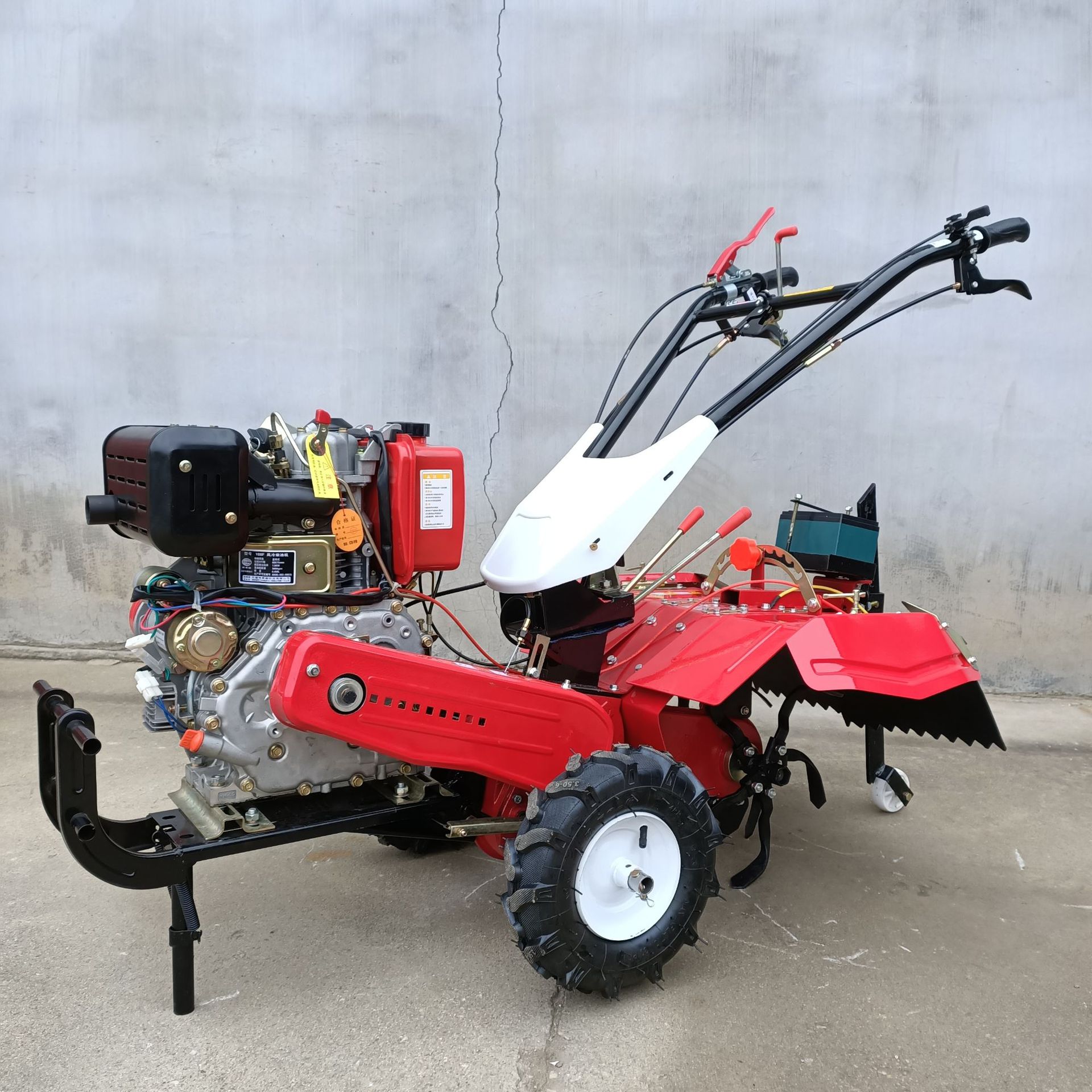 手推四驱小型微耕机水旱两用耕地机汽油柴油翻地机