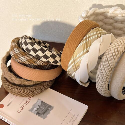 Autumn and winter retro Hong Kong style high-ceiling Maillard headband new face wash hair accessories high-end hair bundle plush headband