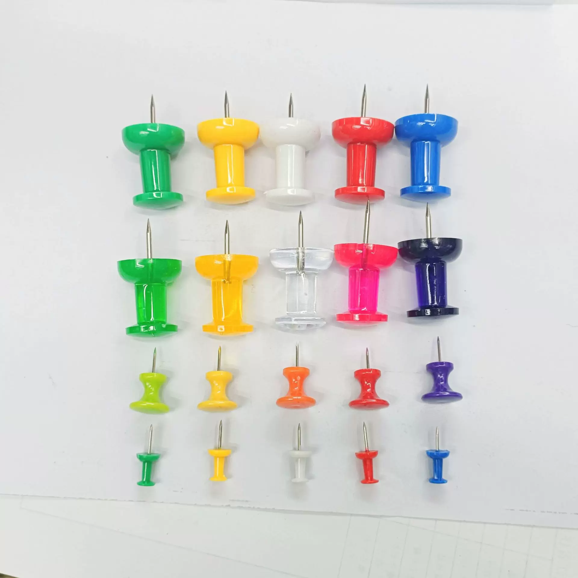 厂家批发塑料特大工字钉软木钉绘画图钉透明覆膜画板钉针创意软胶
