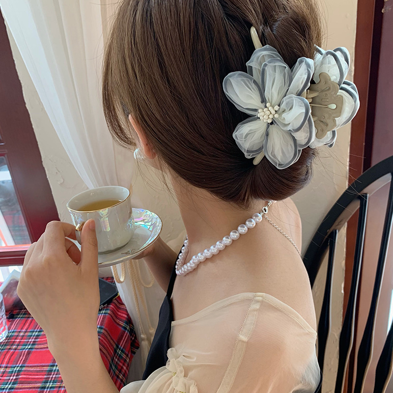 超仙森系网纱山茶花朵抓夹2025新款夏高级感鲨鱼夹头花后脑勺发夹|undefined