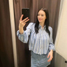 ZA�羳�W�����QŮ�b���uͨ�����＾���s�ٴ�\�{ɫ�̽��r��