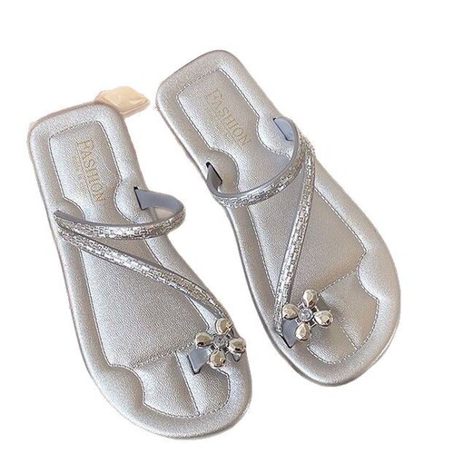 2025 New Chinese Style Flat French Sandals for Women, Outdoor Wear, Summer, Water Drill Flower Soft Sole Anti-Slip Beach Toe Slippers