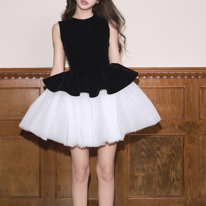 Spot Avenem Princess Style Velvet Splicing Mesh Sleeveless Vest Dress Tutu Skirt Christmas Skirt Women's Autumn and Winter Spot Avenem Princess Style Velvet Splicing Mesh Sleeveless Vest Dress Tutu Skirt Christmas Skirt Women's Autumn and Winter