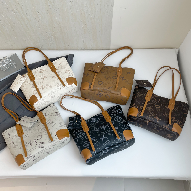 Bolso de mujer de comercio exterior 2025, nuevo tipo de bolso de hombro de moda retro, bolso de ocio de tres piezas, bolso de mujer, bolso de mano simple