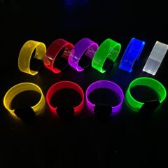 億太led発光磁気吸引ブレスレット透明TPUレーザー彫刻年次総会雰囲気道具音響制御発光ブレスレット