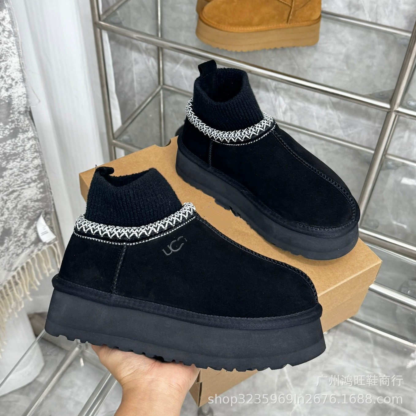 Полусапоги (ankle boots), натуральная кожа, с меховой подкладкой, противоскользящая платформа, EU 35–40
