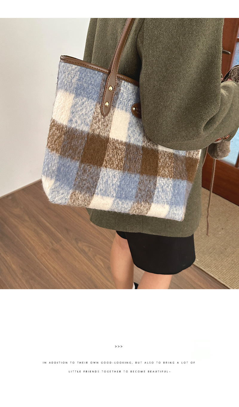 Koreanische High-End-Version mit hoher Kapazität, tragbar für Damen 2023, modische Umhängetasche aus Wollkaro_voghion.com