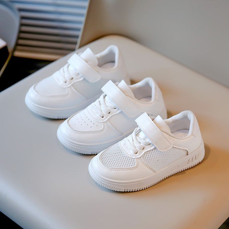 Zapatos blancos para niños Zapatillas de malla transpirable para niñas 2023 nueva primavera y otoño para niños Zapatillas de deporte de fondo suave Zapatos de malla casual