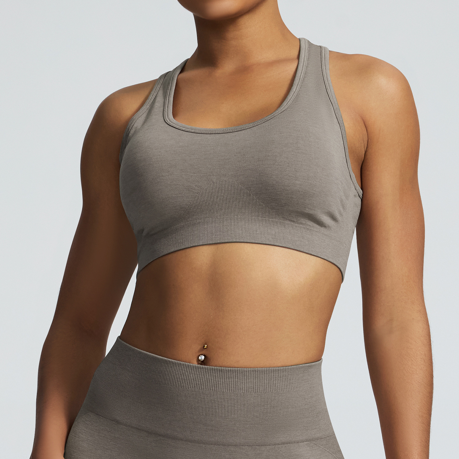 Nuevo sujetador deportivo de tacto suave de Amazon con un hermoso diseño en la espalda, adecuado para ropa exterior, a prueba de golpes, para correr y hacer ejercicio, sujetador de yoga.