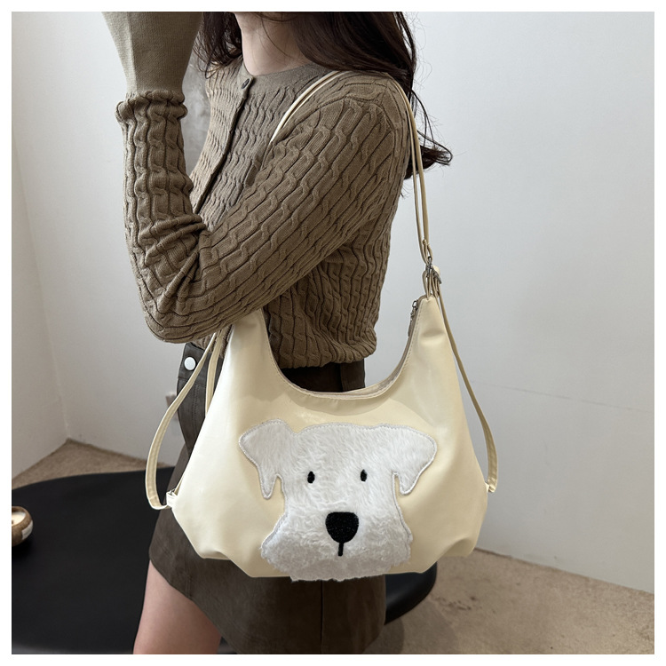 The new autumn and winter 2024 fashion cartoon backpack with simple, individual and niche design, single-shoulder bag and commuter tote bag undefined