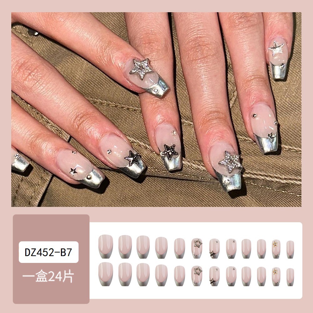 Frente de plata estrella francesa taladro de manicuras de venta en caliente transfronteriza dulce y fresco viento desgaste de uñas 24 piezas de parche de uñas image 7