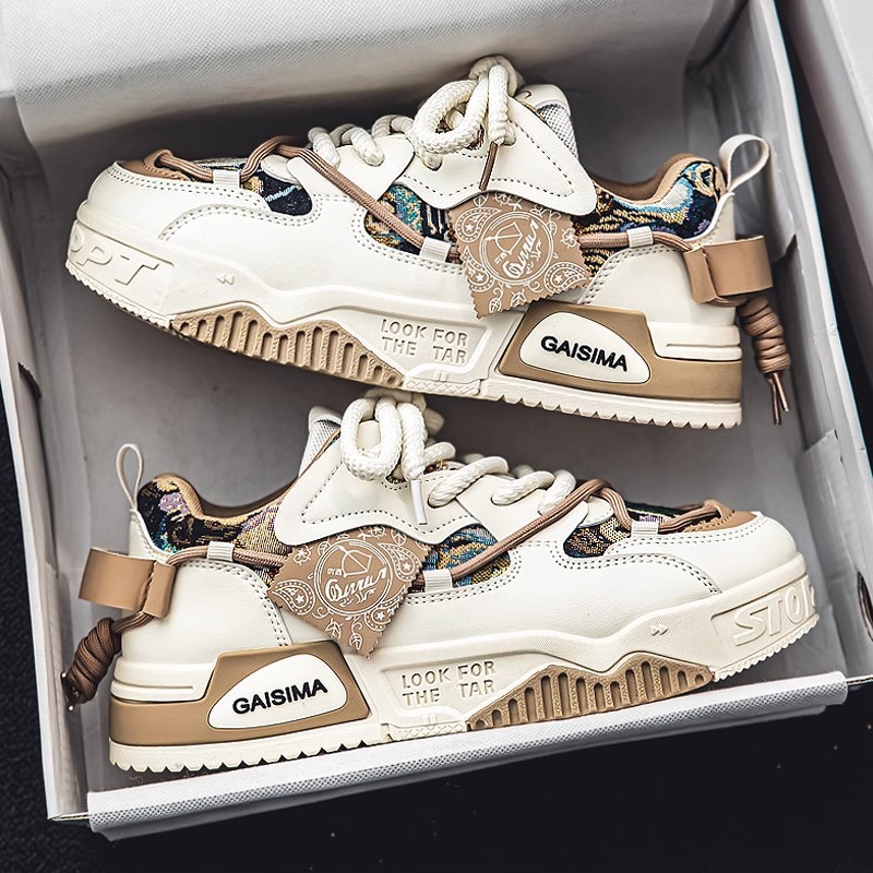 Zapatos de hombre de verano transfronterizos para jóvenes de moda coreana, deportes y ocio, zapatos antideslizantes de suela gruesa, tamaño extra grande 4748 todo fósforo